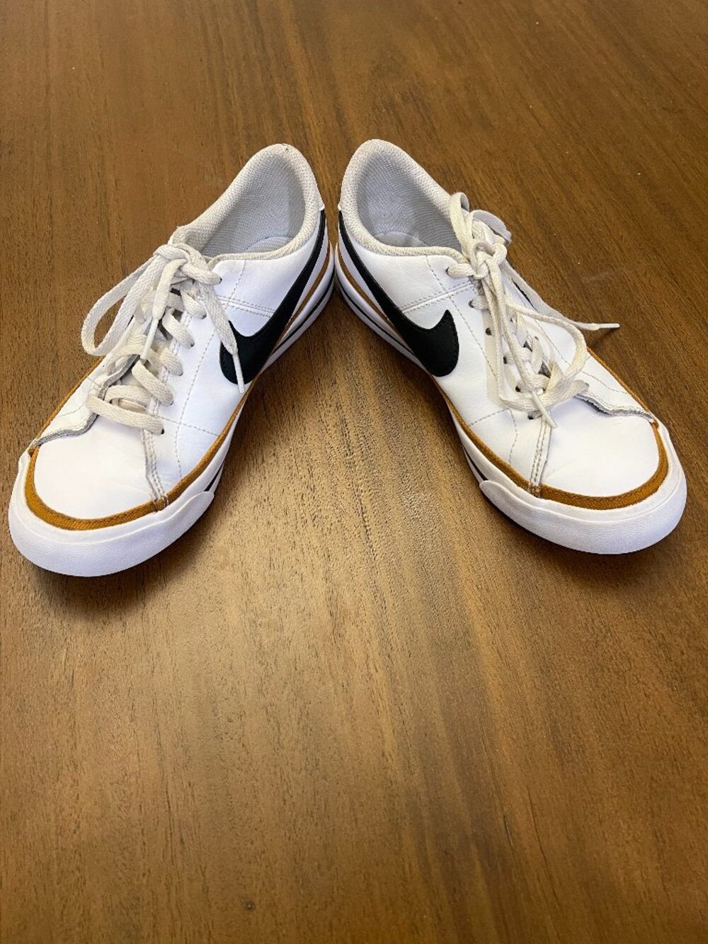 Nike Court Legacy Womans size 5